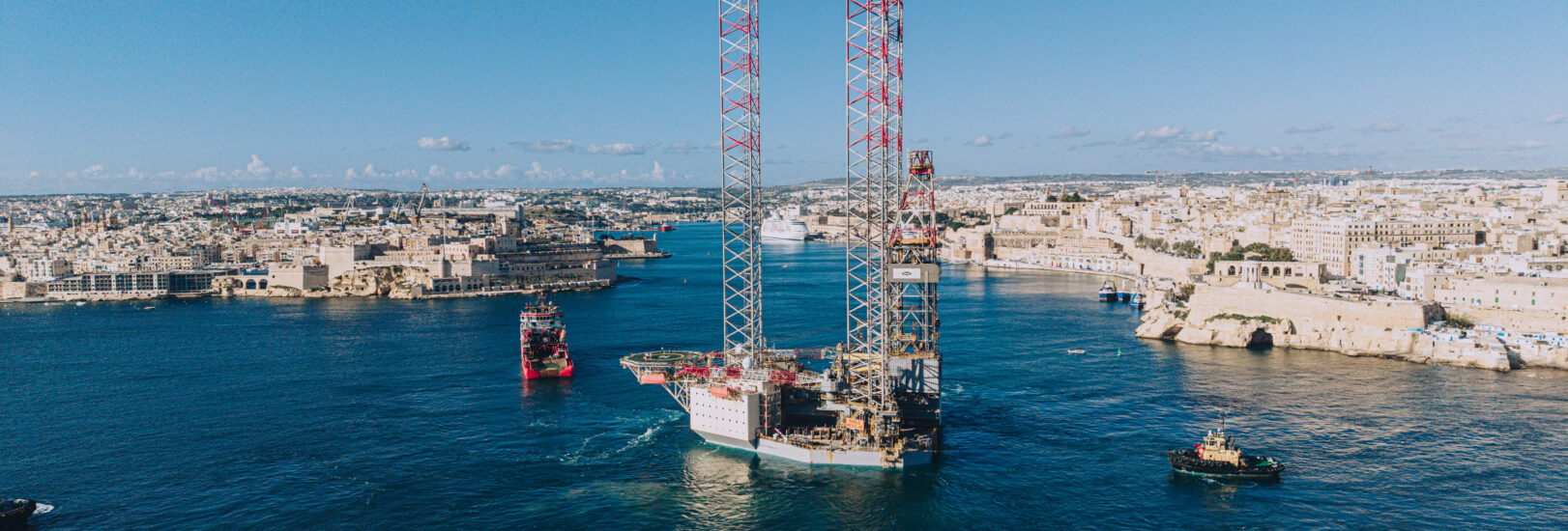 MMH welcomes OCEANOILFIELD Rig through a coordinated maritime operation
