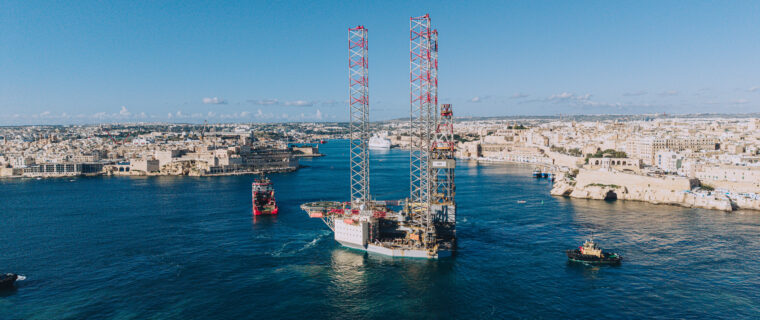 MMH welcomes OCEANOILFIELD Rig through a coordinated maritime operation